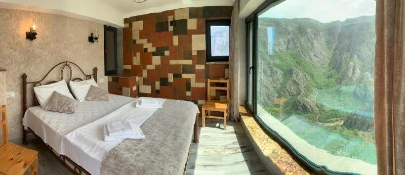 هاستل Harsnadzor Eco Resort
