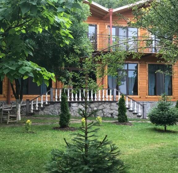 هاستل Harsnadzor Eco Resort