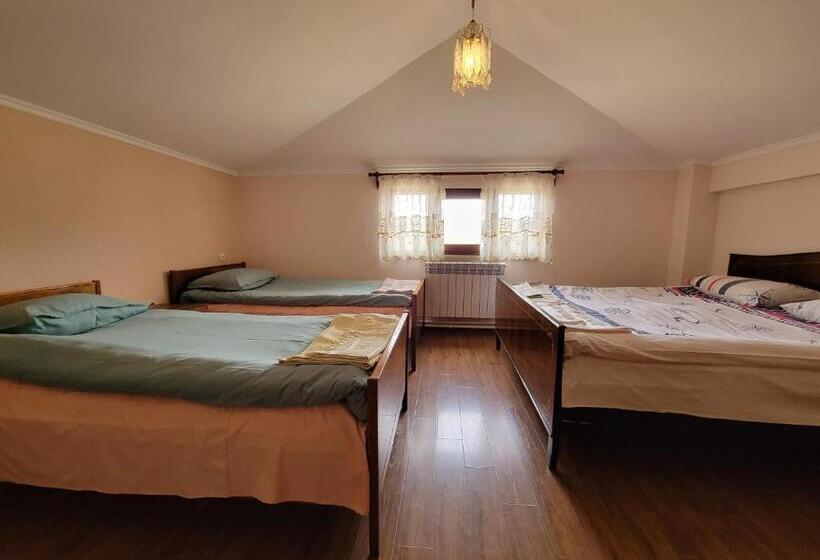 B&b Odzun