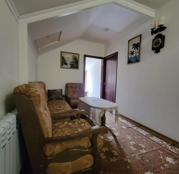 B&b Odzun