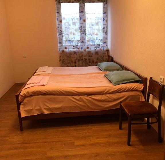 B&b Odzun