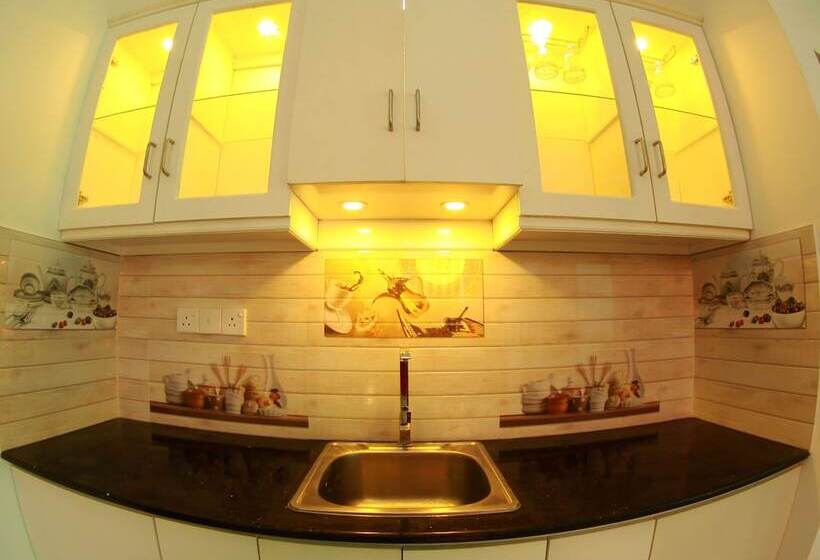 تختخواب و صبحانه Grand Residence