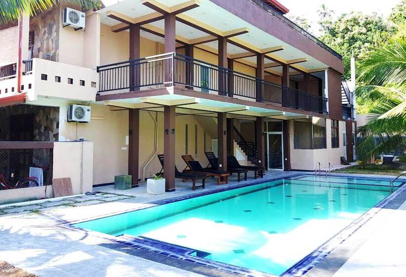 تختخواب و صبحانه Grand Residence
