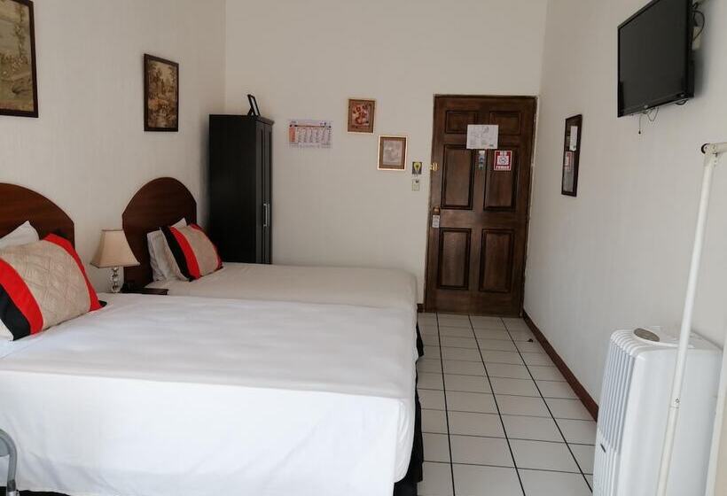 Novohostal B&b