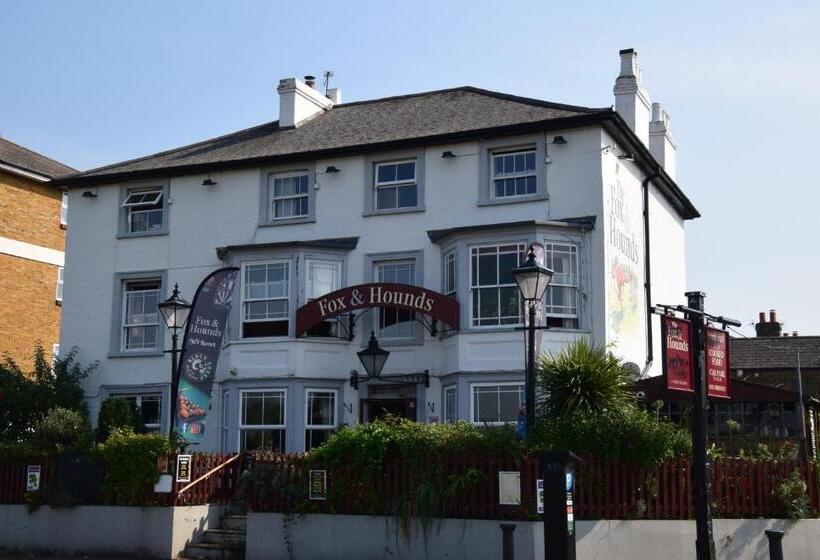 Общежитие Fox & Hounds Pub