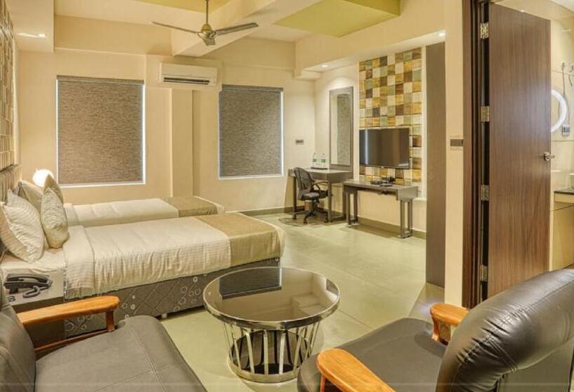 هتل As Airport Inn