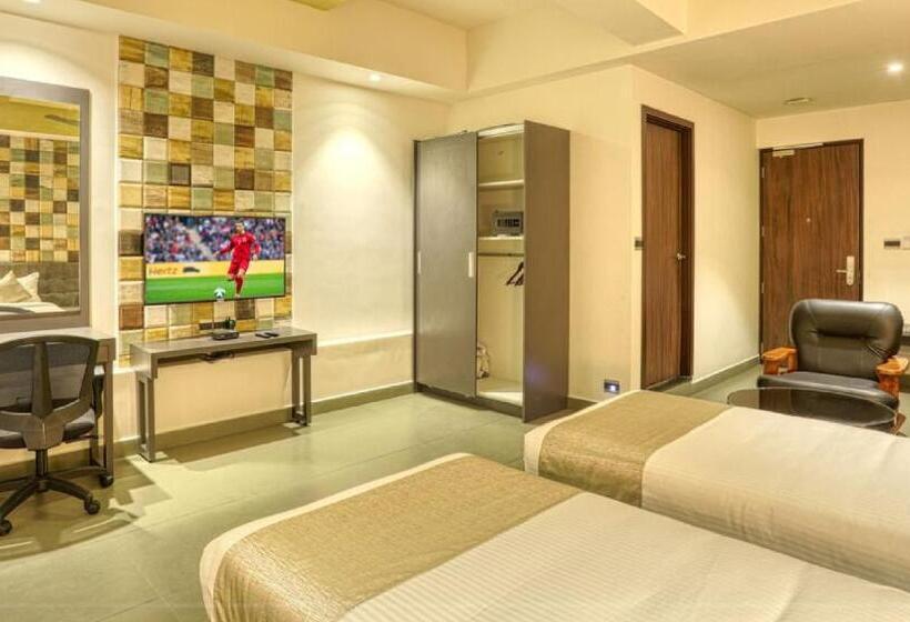 هتل As Airport Inn