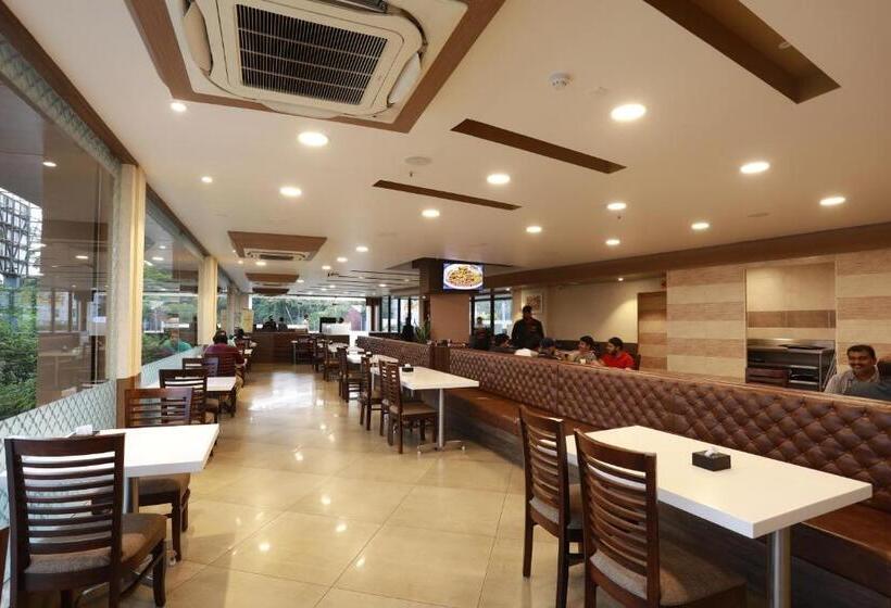 هتل As Airport Inn
