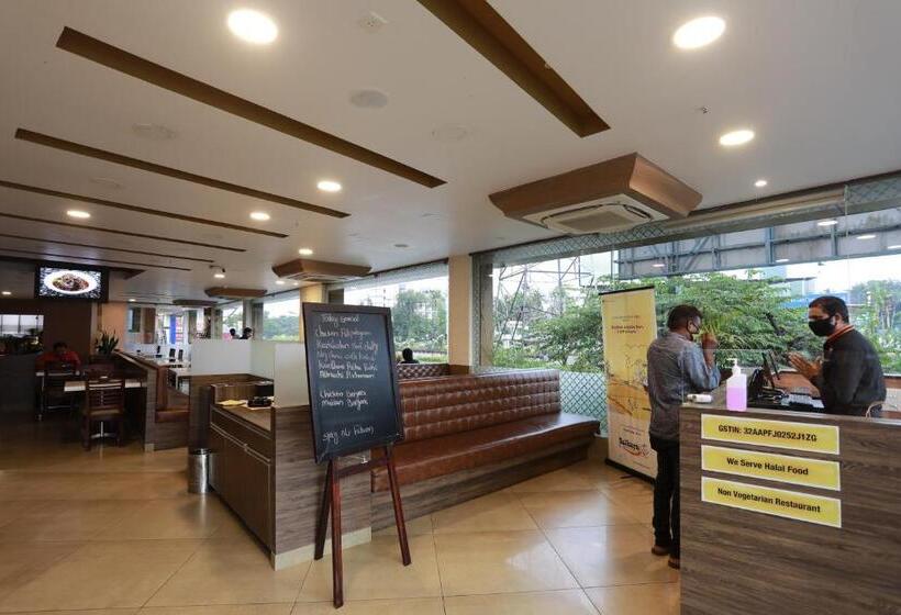 هتل As Airport Inn