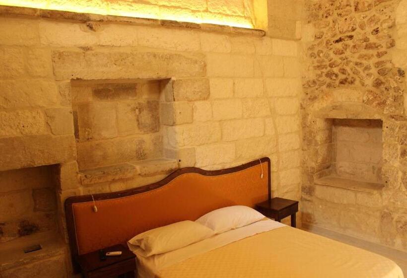 بنسيون Alla Corte Del Naif