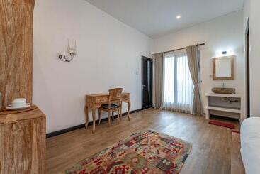 پانسیون Gajahmina Guesthouse