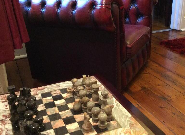 مبيت وإفطار The Olivers Guest House