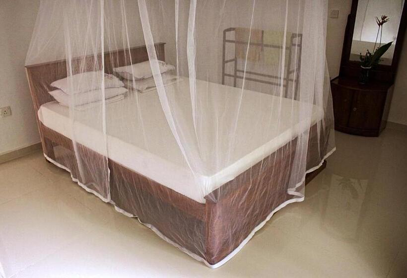 تختخواب و صبحانه Hansa Villa