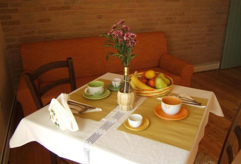 هتل Agriturismo I Ciliegi Del Checco