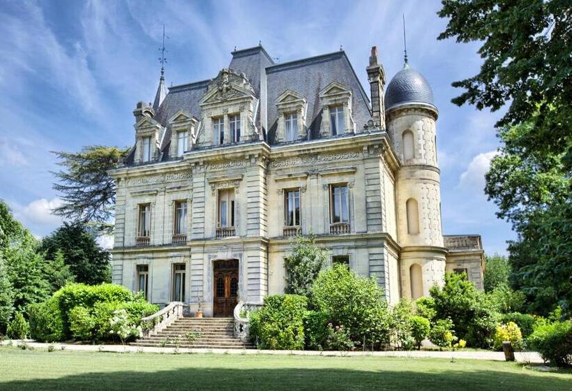 پانسیون Château De Camperos