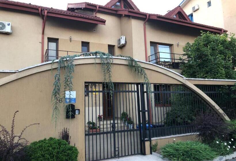 פנסיון Vila Doda