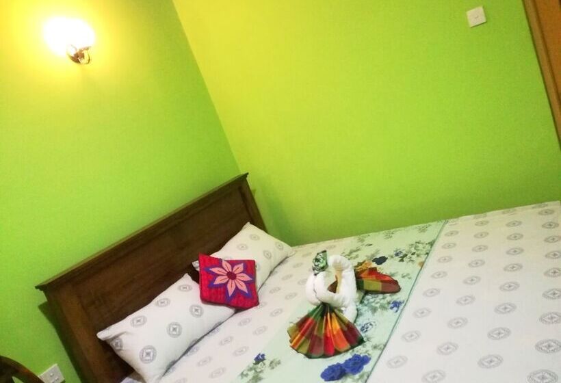 مبيت وإفطار Chanaka Homestay