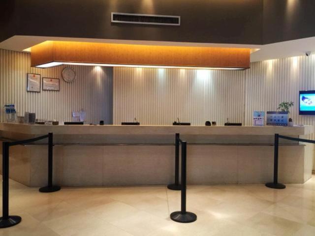 ホテル Jinjiang Inn Shijiazhuang Railway Station West Square Branch