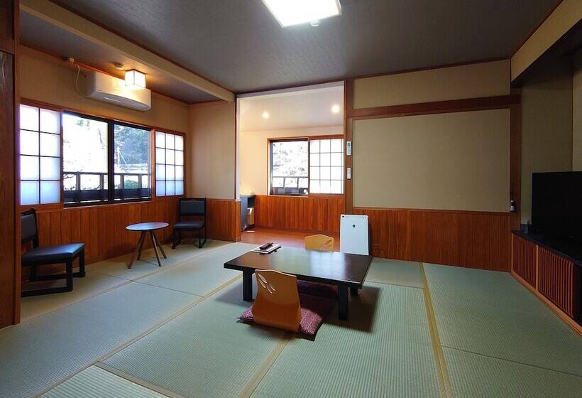 日式旅馆 Yunohira Kamiyanagiya