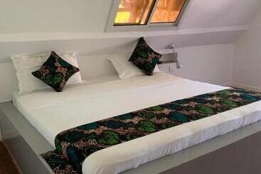 تختخواب و صبحانه Lazy Beach House