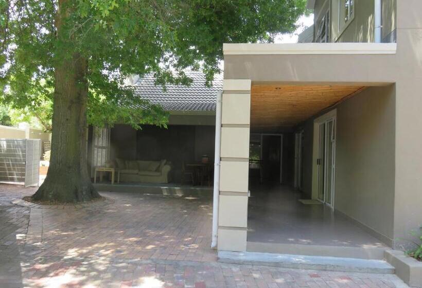 住宿加早餐  Milas Place