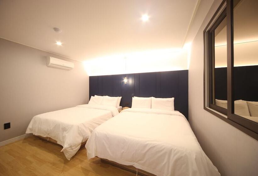 The Stone Bridge Hotel Sasang
