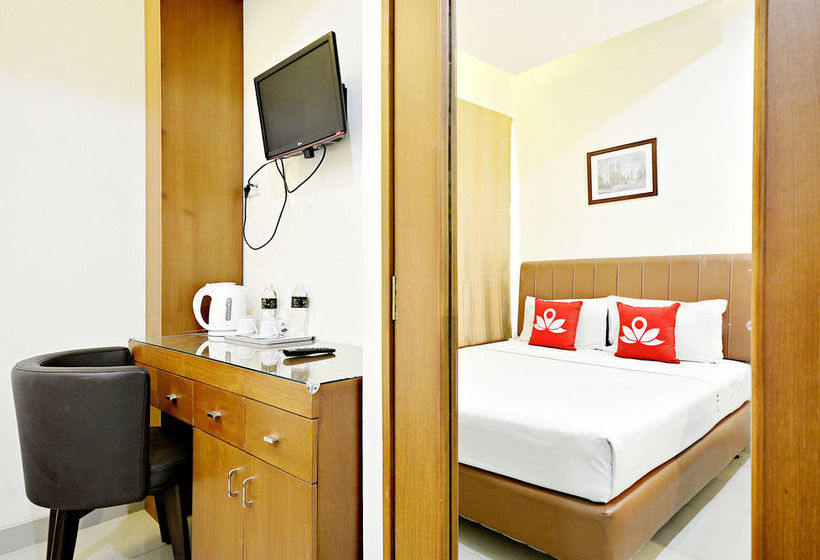 酒店 Zen Rooms Benhil Tondano