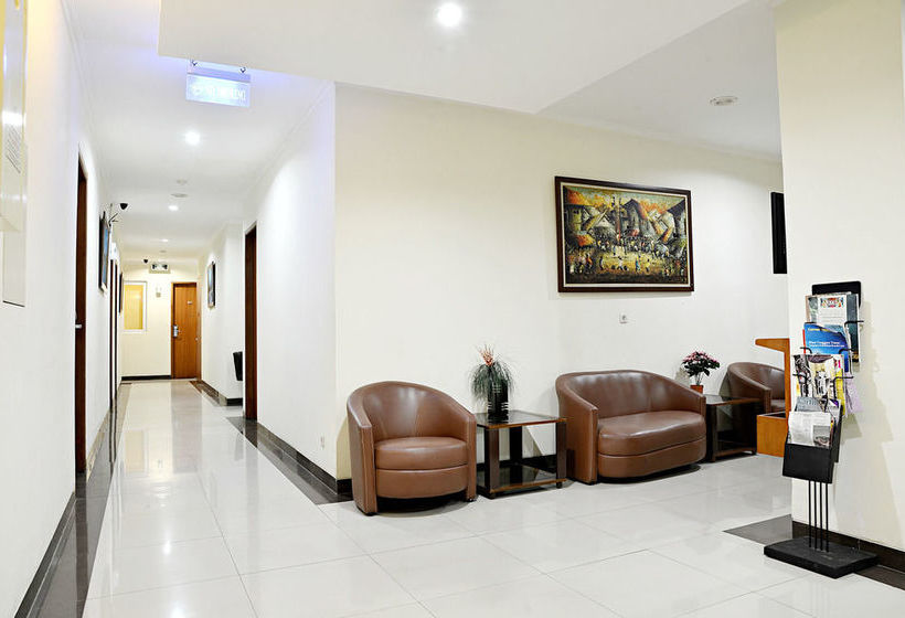 酒店 Zen Rooms Benhil Tondano