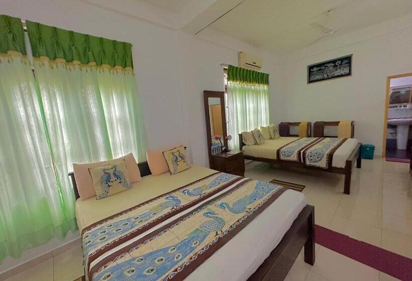 New Peacock Resort