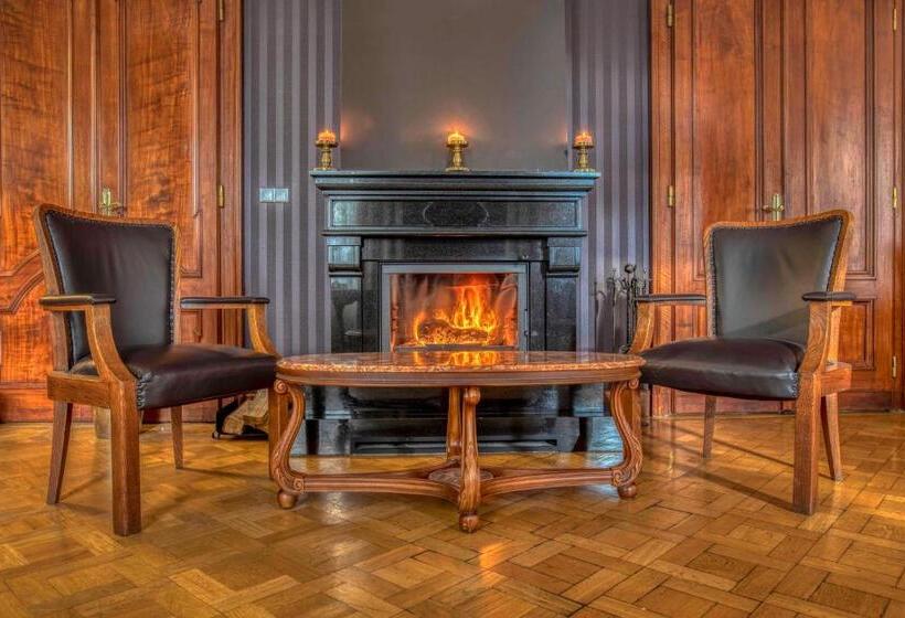 استراحتگاه Wellness & Spa Hotel Villa Regenhart