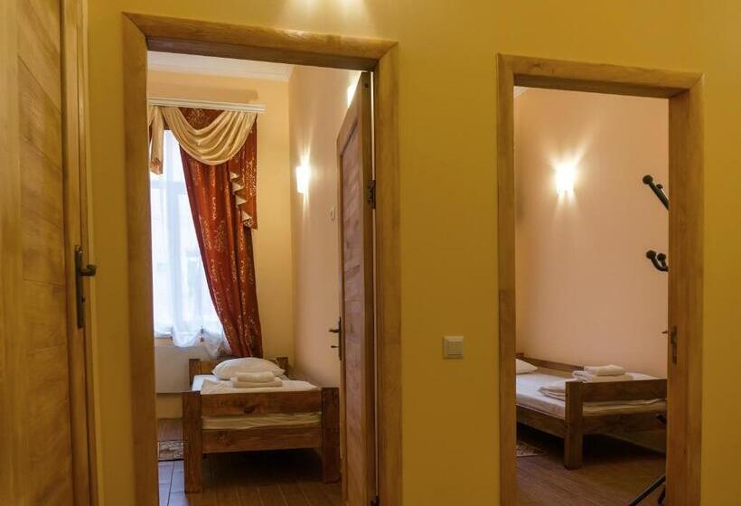 Cămin кімнати в центрі