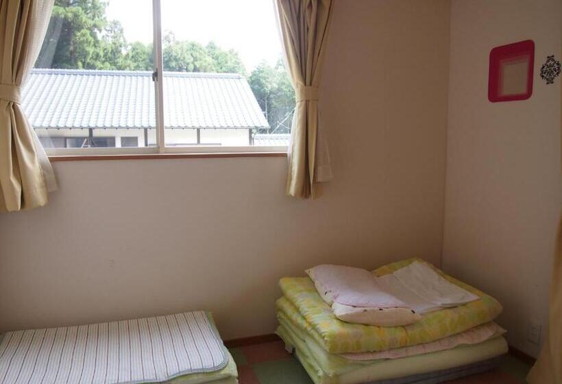 فندق صغير Kumamoto Guesthouse Minami Aso Little Asia