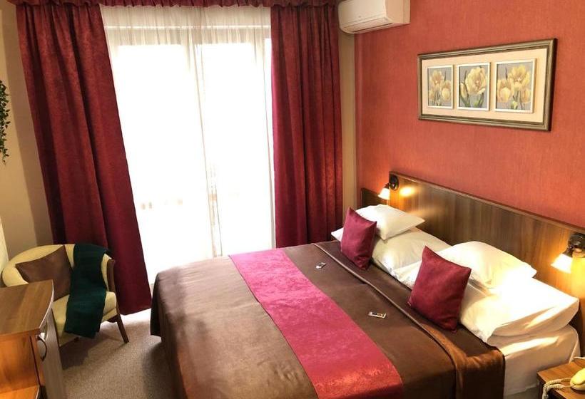 민박 Ambrózia étterem és Panzió