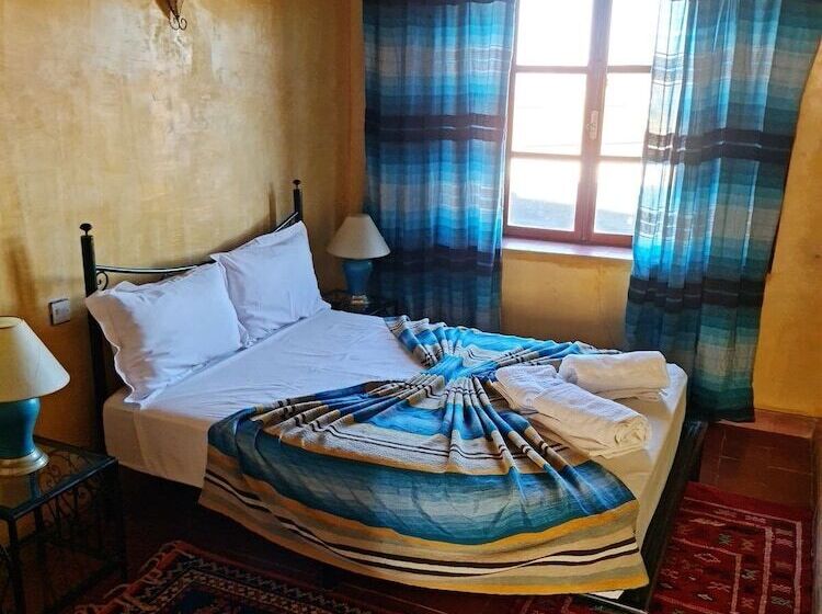 تختخواب و صبحانه Chez Laila