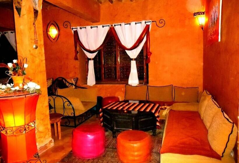 تختخواب و صبحانه Chez Laila