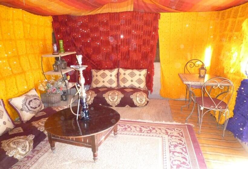 تختخواب و صبحانه Chez Laila