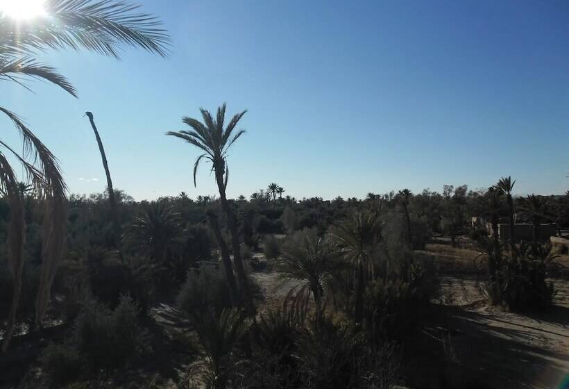 تختخواب و صبحانه Chez Laila
