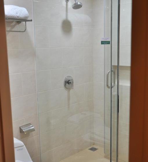 هتل Emerald  Pangandaran