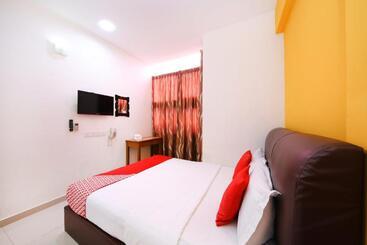 هتل Adiff Palace