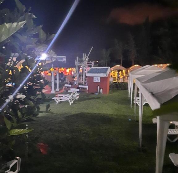 هتل Hôtel Mandy