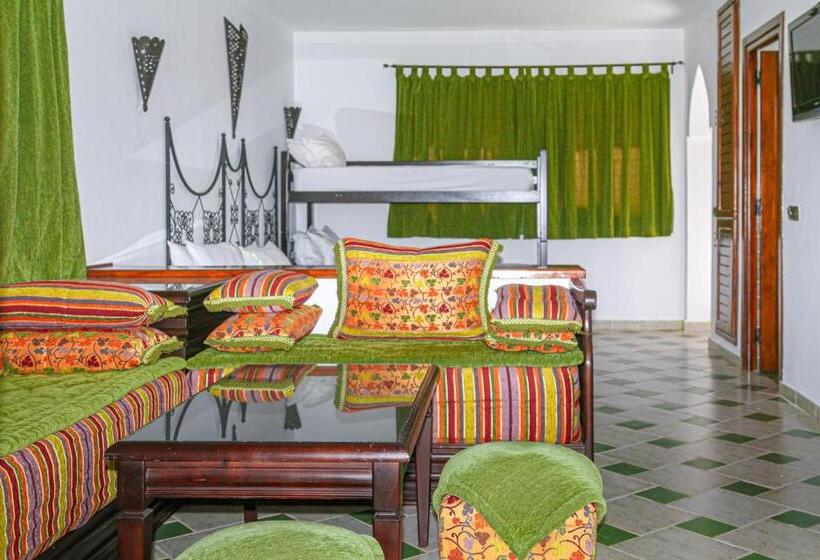 هتل Hôtel Mandy