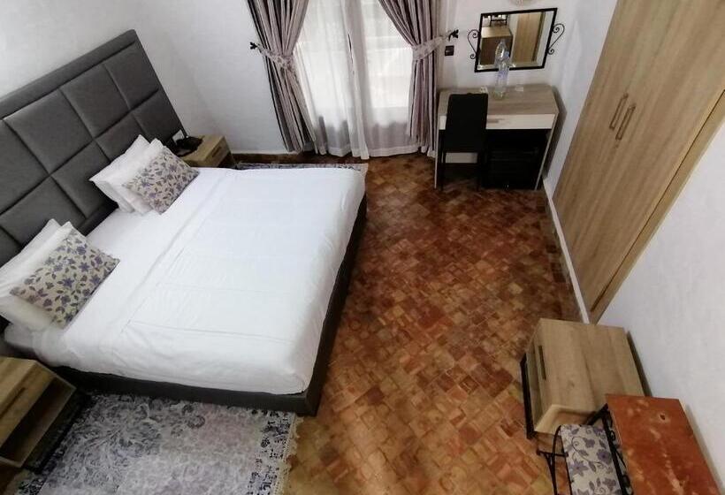 هتل Hôtel Mandy
