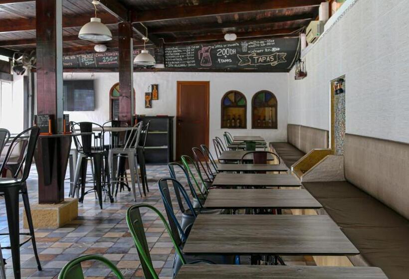 هتل Hôtel Mandy