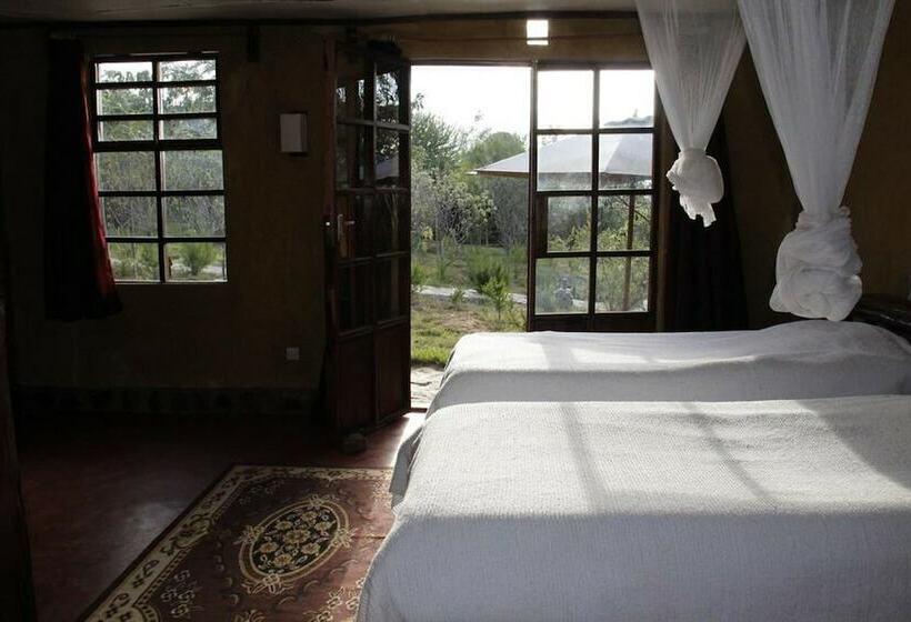 هتل Ngari Hill Guest House & Campsite