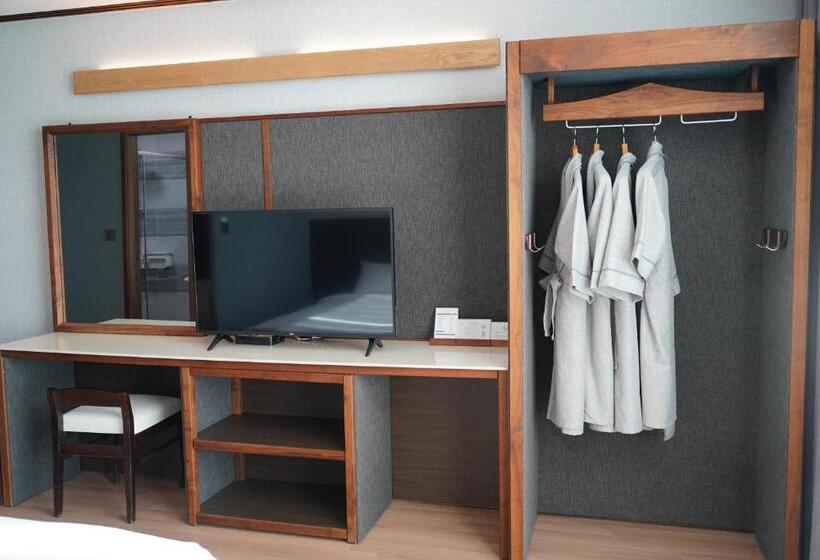 酒店 Sacheon Grand Tourist