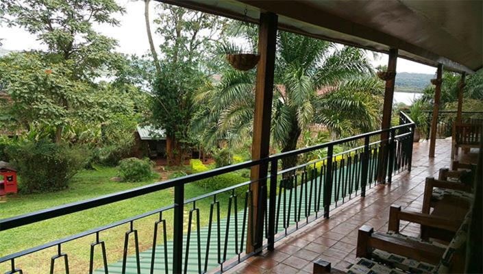 هتل Surjios Guest House