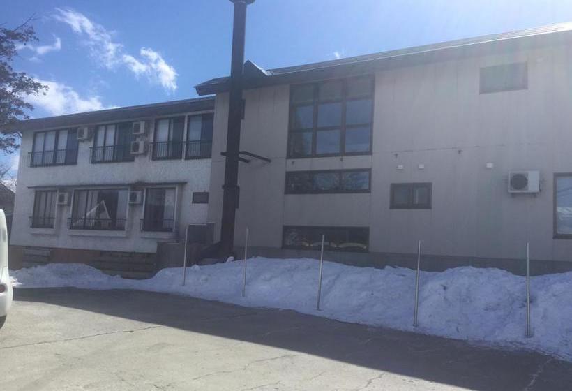 فندق صغير Kitabarakan