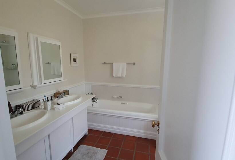 Bed and Breakfast Southey House
