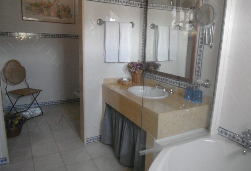 هتل Casa De Canilhas