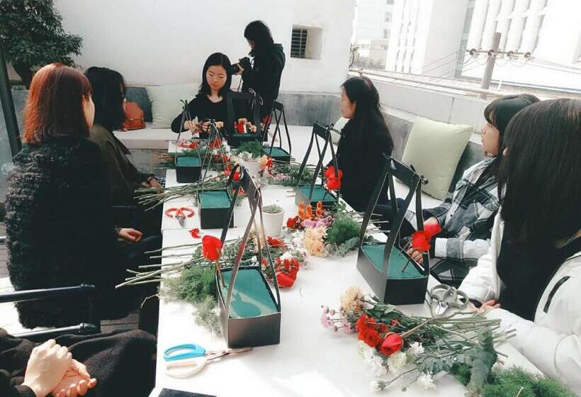 Fotos del hotel Travelling With Hotel Chengdu Wide And Narrow Alley:  26